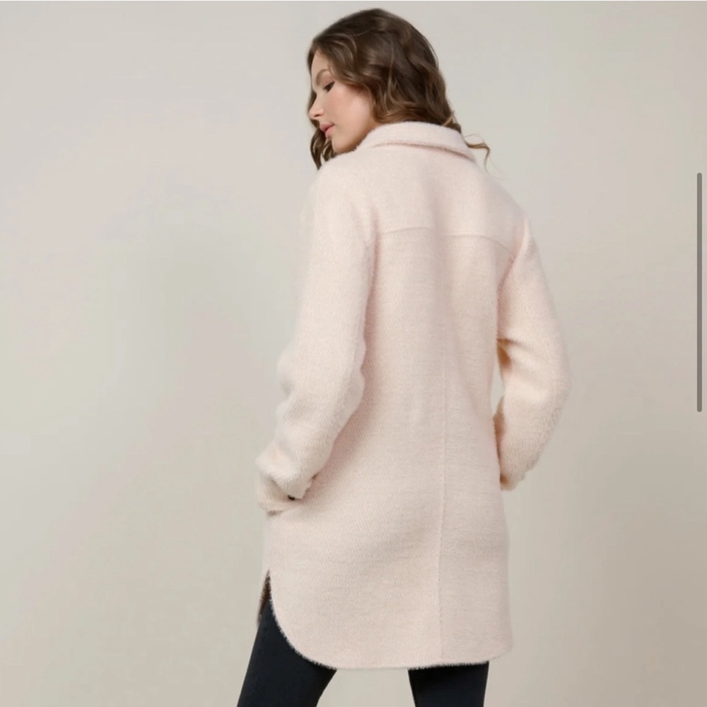 SKIES ARE BLUE | BLUSH SHACKET | KNEE LENGTH - Picture 4 of 11